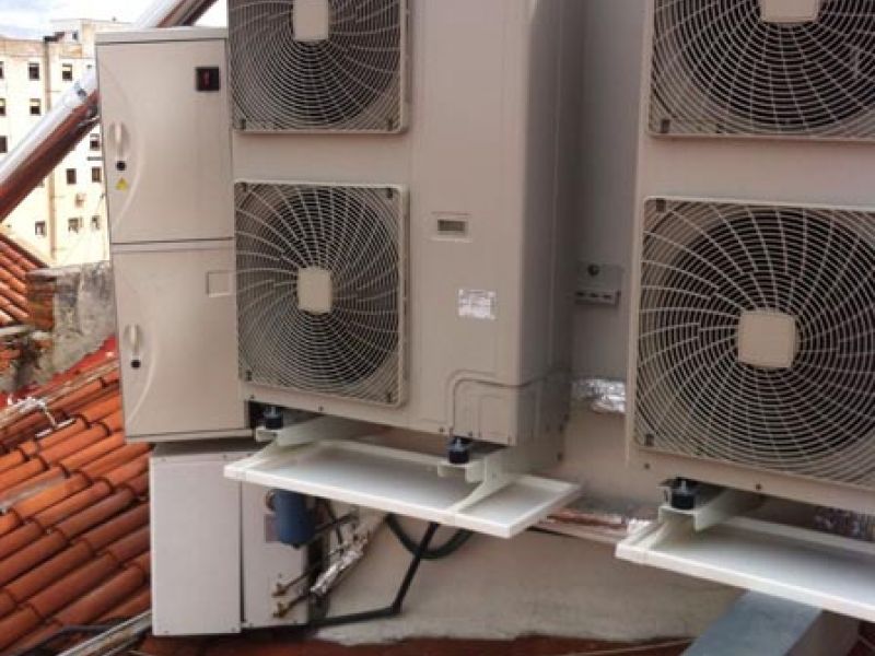 Equipos de aire acondicionado en tejado
