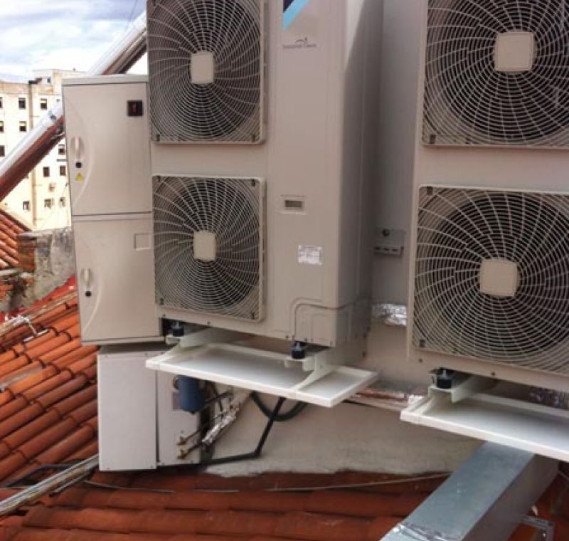 Equipos de aire acondicionado en tejado